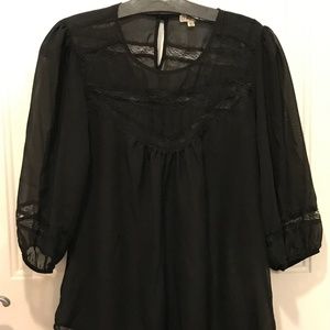 Lily white black top size m